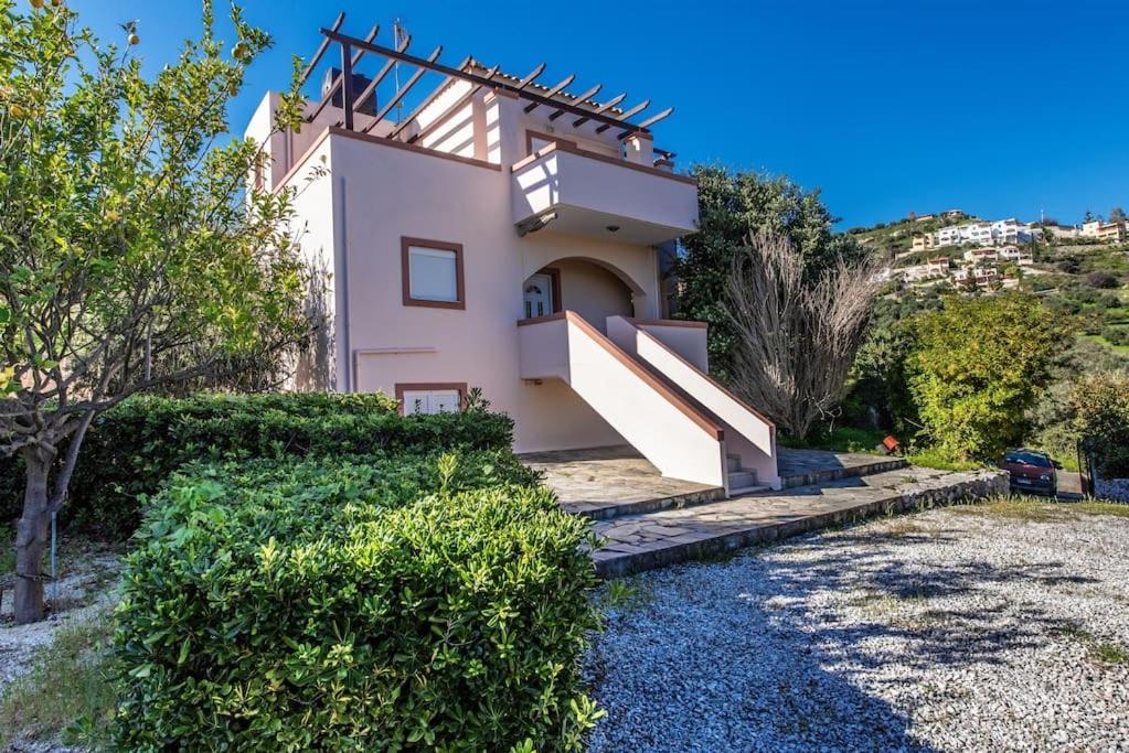 Olive Garden Vila Exopoli Exteriör bild